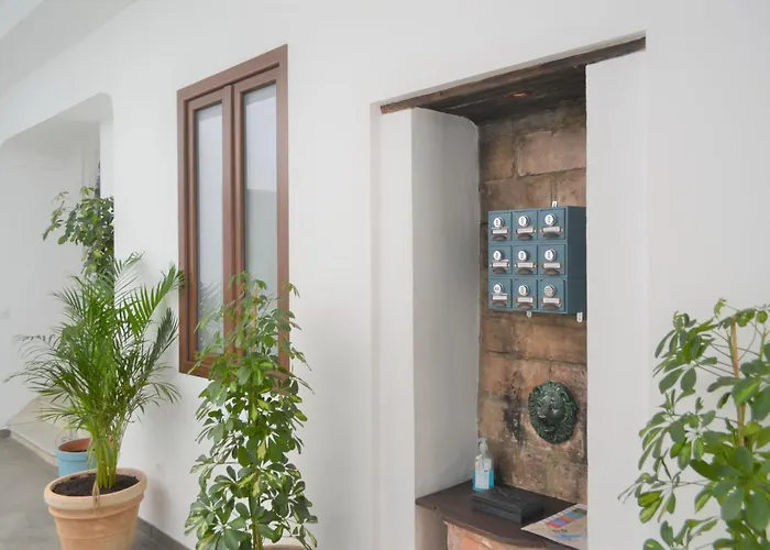 Sunshine Barroso Centro Apartment